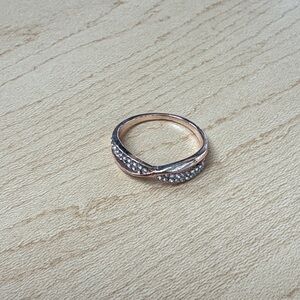 Elegant Rose Gold Infinity Ring